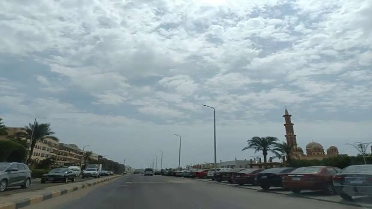 توقعات بانخفاض درجات الحرارة 4 درجات إثر منخفض جوي يبدأ تأثيره الجمعة